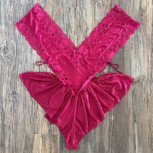 Vtg Nite Images II Lingerie Bodysuit Teddy 1X Side Ties Lace Burgundy Stripes